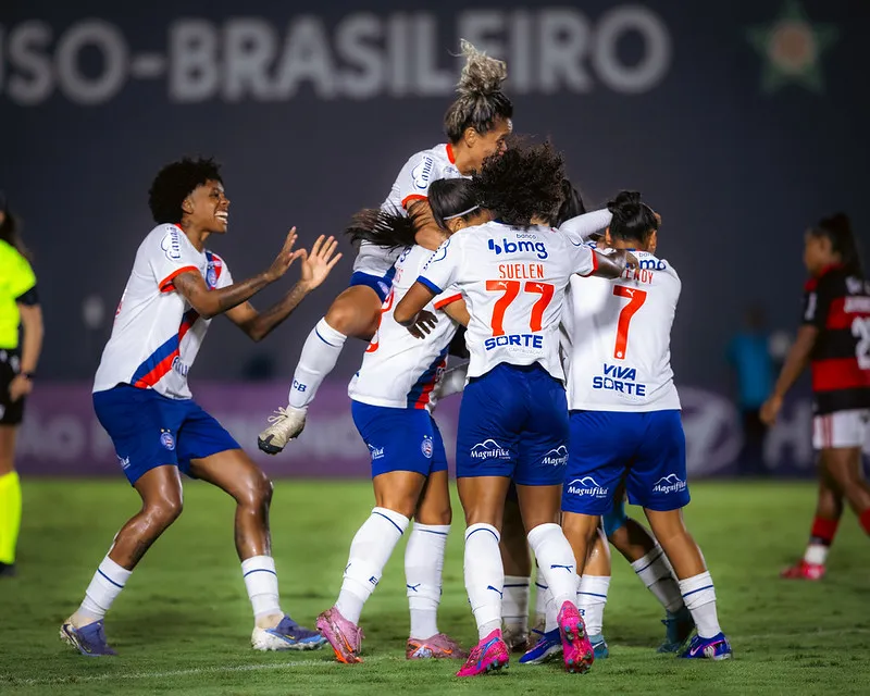 Jogadoras do Bahia comemorando um dos gols marcados contra o Flamengo - Foto: Leticia Martins/EC Bahia
