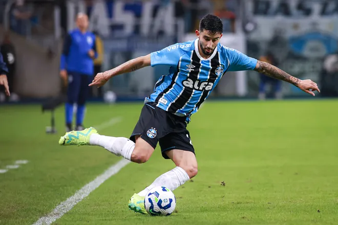Mathias Villasanti jogador do Grêmio durante partida contra o CSA pela Copa Do Brasil 2025. Foto: Maxi Franzoi/AGIF