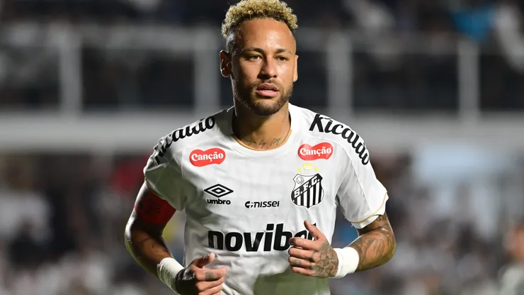 Neymar teve noite apagada em Santos x Coritiba.