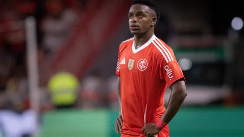 – Johan Carbonero jogador do Internacional durante partida contra o [EQUIPE 2] no estadio Beira-Rio pelo campeonato Gaucho 2026. Foto: Maxi Franzoi/AGIF