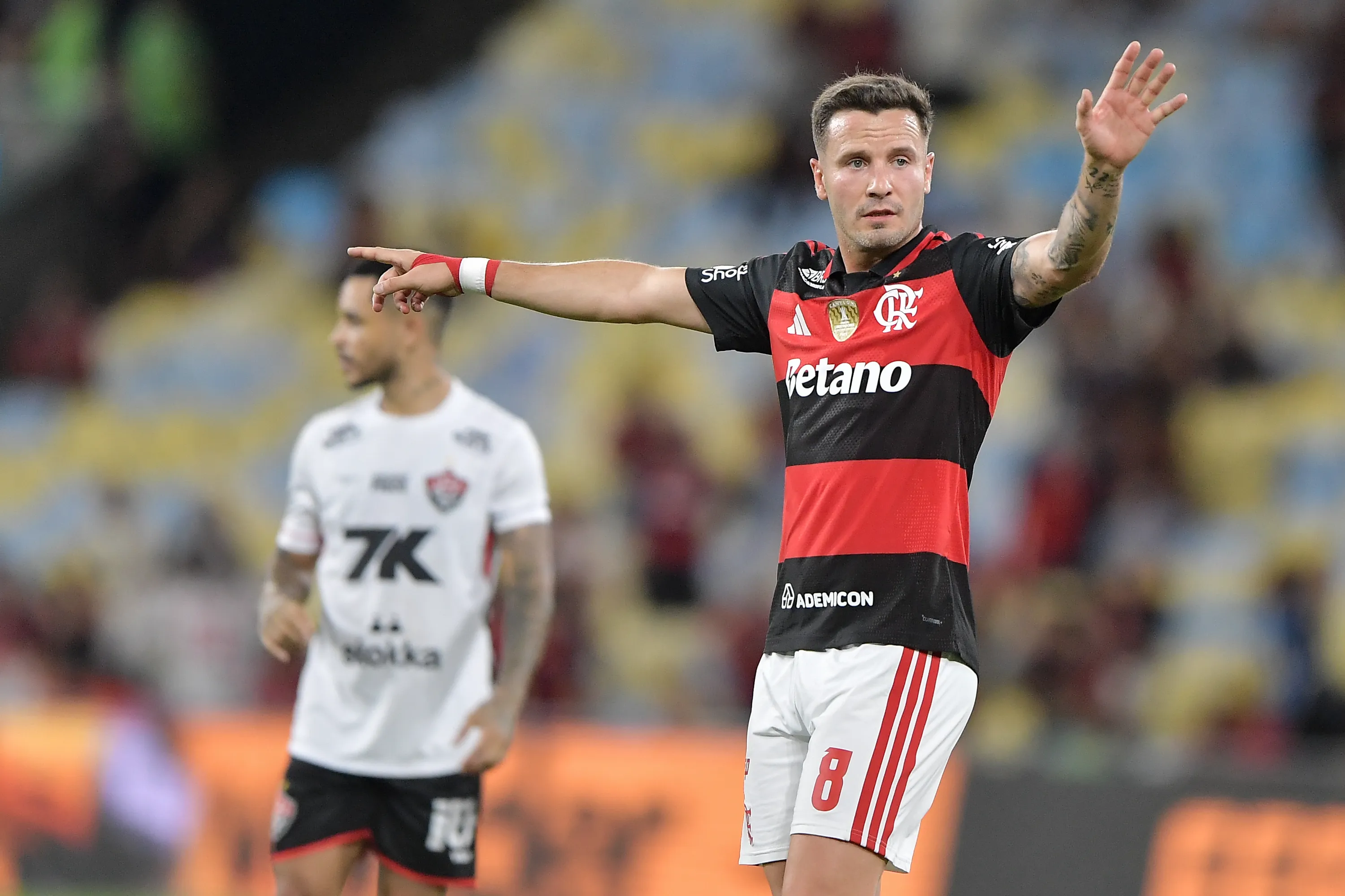 RJ – RIO DE JANEIRO – 22/04/2026 – COPA DO BRASIL 2026, FLAMENGO X VITORIA – Saul jogador do Flamengo durante partida contra o Vitoria no estadio Maracana pelo campeonato Copa Do Brasil 2026. Foto: Thiago Ribeiro/AGIF