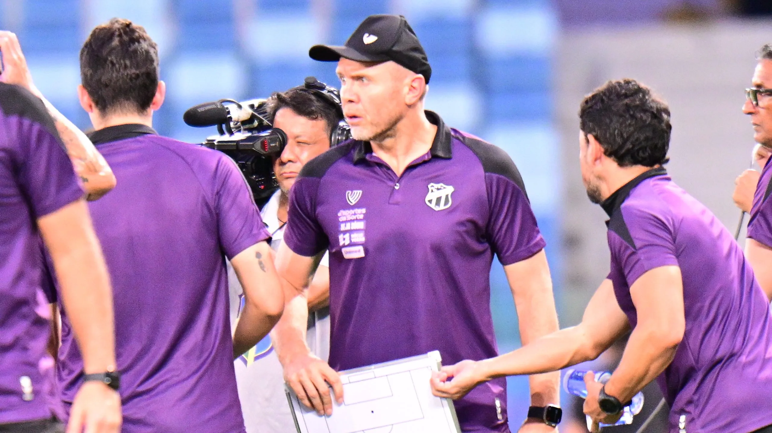 Mozart, técnico do Ceará. Foto: Francisco Alves/AGIF