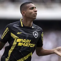 Vasco volta à carga para contratar Victor Sá, do Krasnodar