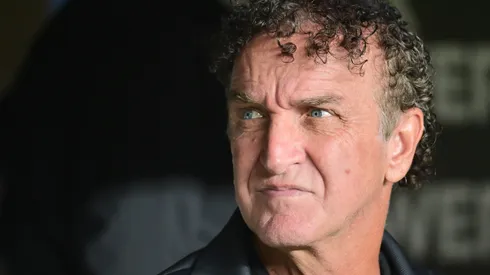 SP – SANTOS – 14/04/2026 – COPA SUL-AMERICANA 2026, SANTOS X DEPORTIVO RECOLETA – Cuca tecnico do Santos durante partida contra o Deportivo Recoleta no estadio Vila Belmiro pelo campeonato Copa Sul-Americana 2026. Foto: Jota Erre/AGIF