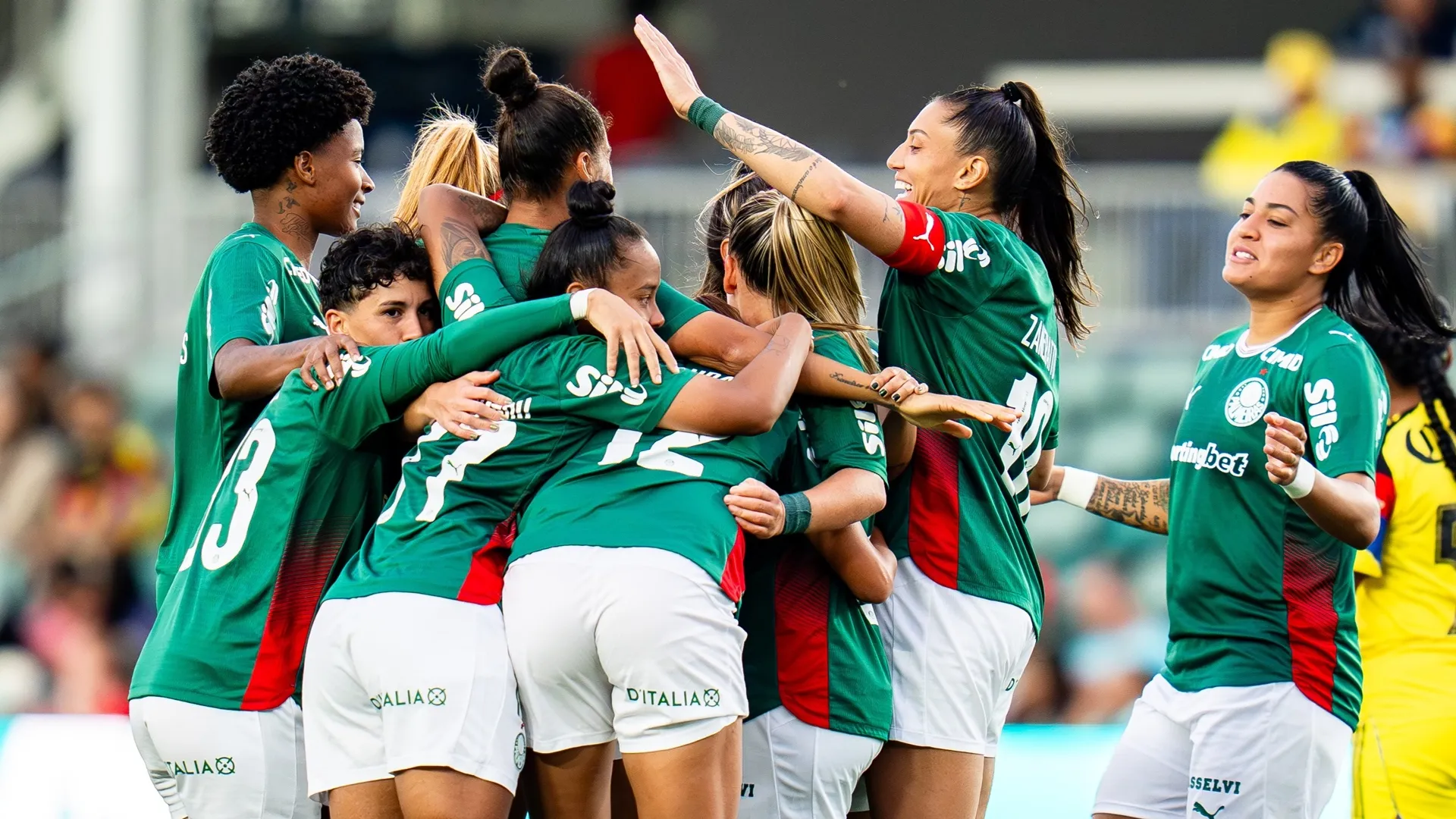Jogadoras do Palmeiras comemorando – Foto: Redes Sociais/KC Current
