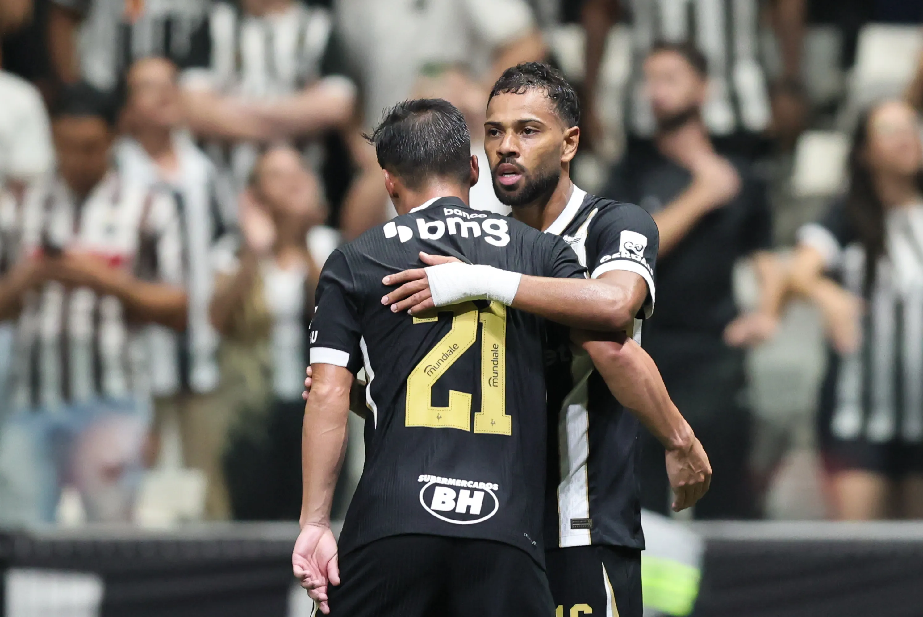 MG – BELO HORIZONTE – 23/04/2026 – COPA DO BRASIL 2026, ATLETICO X CEARA – Renan Lodi jogador do Atletico comemora seu gol durante partida contra o Ceara no estadio Arena MRV pelo campeonato Copa Do Brasil 2026. Foto: Gilson Lobo/AGIF