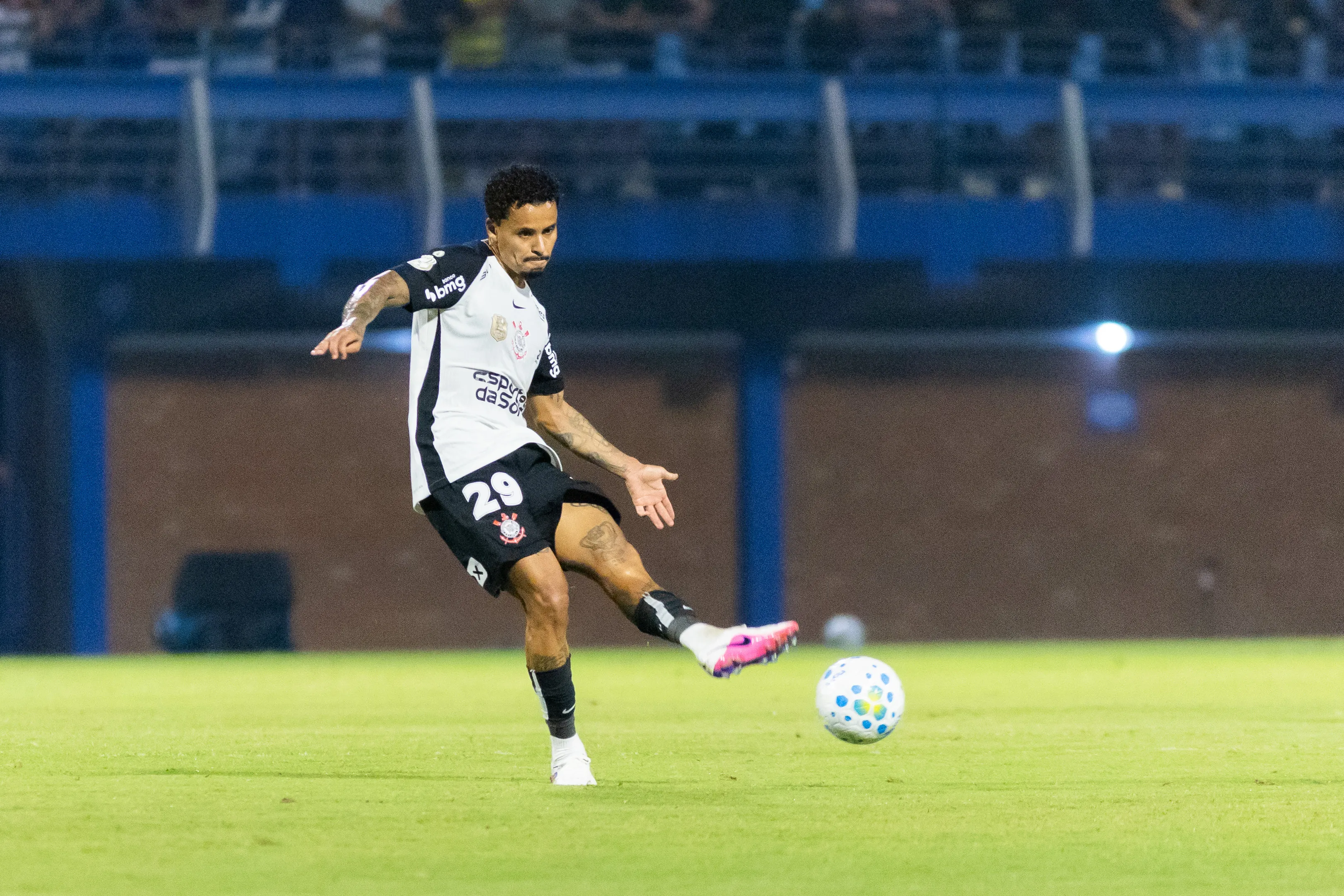 Allan atuando no Corinthians – Foto: Thiago Vasconcelos Dos Santos/AGIF