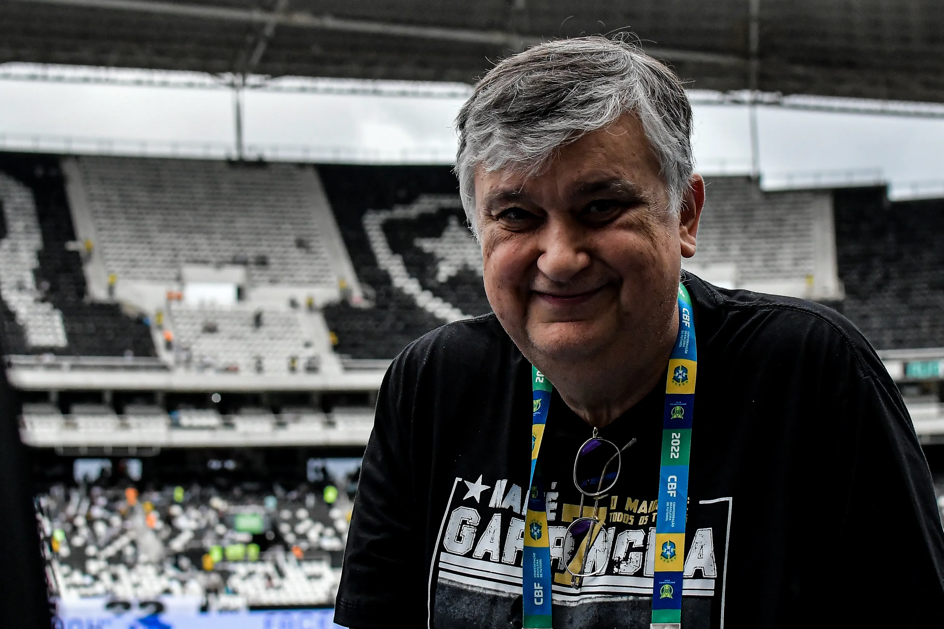 Durcesio Mello presidente do Botafogo antes da partida contra o Fluminense no estadio Engenhao pelo campeonato Brasileiro A 2022. Foto: Thiago Ribeiro/AGIF