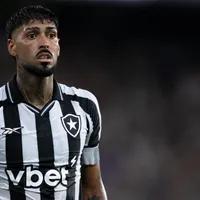 Barboza e Textor viajam com a delegação do Botafogo para Brasília