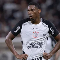 André treina e pode jogar em Corinthians x Vasco