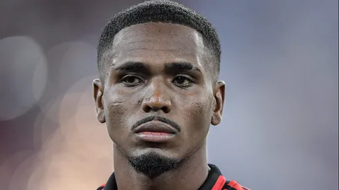 Everton Araujo jogador do Flamengo durante partida contra o Bahia no estadio Maracana pelo campeonato Brasileiro A 2026. Foto: Thiago Ribeiro/AGIF