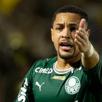 Abel estuda possíveis substitutos de Vitor Roque