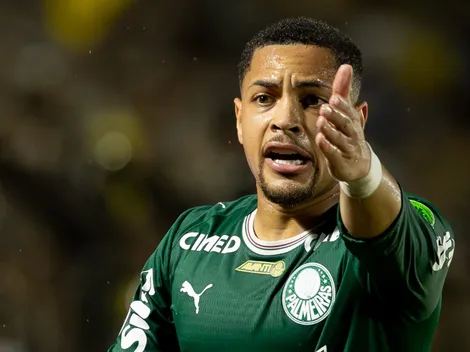 Abel estuda possíveis substitutos de Vitor Roque