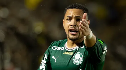 Veja possíveis alternativas para substituir Vitor Roque no Palmeiras