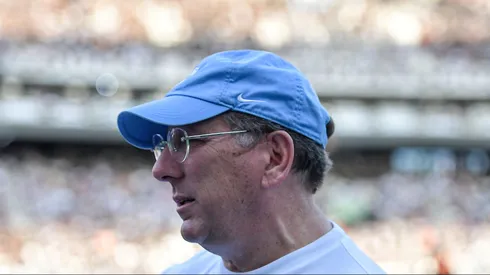 Botafogo pede revisão de decisão que afastou John Textor