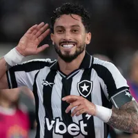 Torcida do Palmeiras pede contratação de Alex Telles