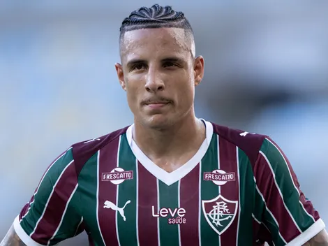 Arana, Freytes, Jemmes e Nonato estão pendurados contra a Chapecoense