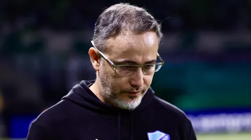 Flavio Robatto tecnico do Bolivar durante partida contra o Palmeiras no estadio Arena Allianz Parque pelo campeonato Copa Libertadores 2025. Foto: Marcello Zambrana/AGIF