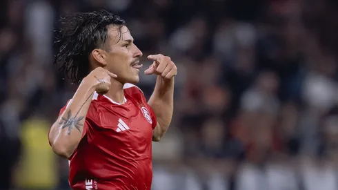 Bernabei jogador do Internacional comemora seu gol durante partida contra o Corinthians no estadio Arena Corinthians pelo campeonato Brasileiro A 2026. Foto: Ettore Chiereguini/AGIF