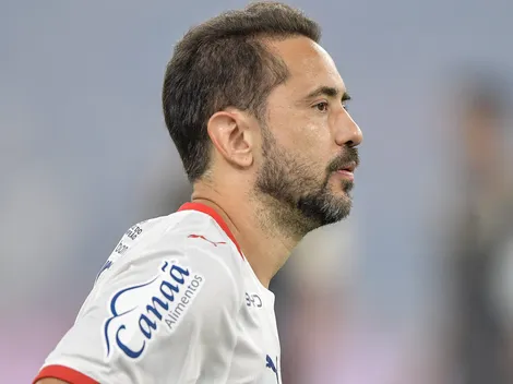 Auxiliar do Bahia explica Everton Ribeiro no banco em empate