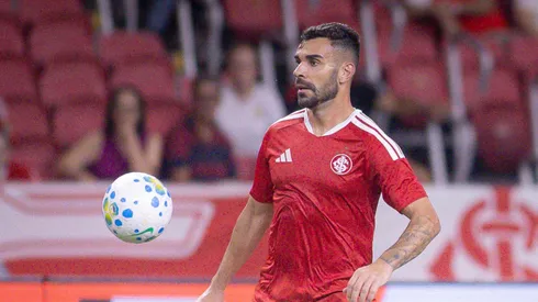 Bruno Henrique jogador do Internacional durante partida contra o Athletico-PR no estádio Beira-Rio pelo campeonato Brasileiro A 2026. Foto: Maxi Franzoi/AGIF