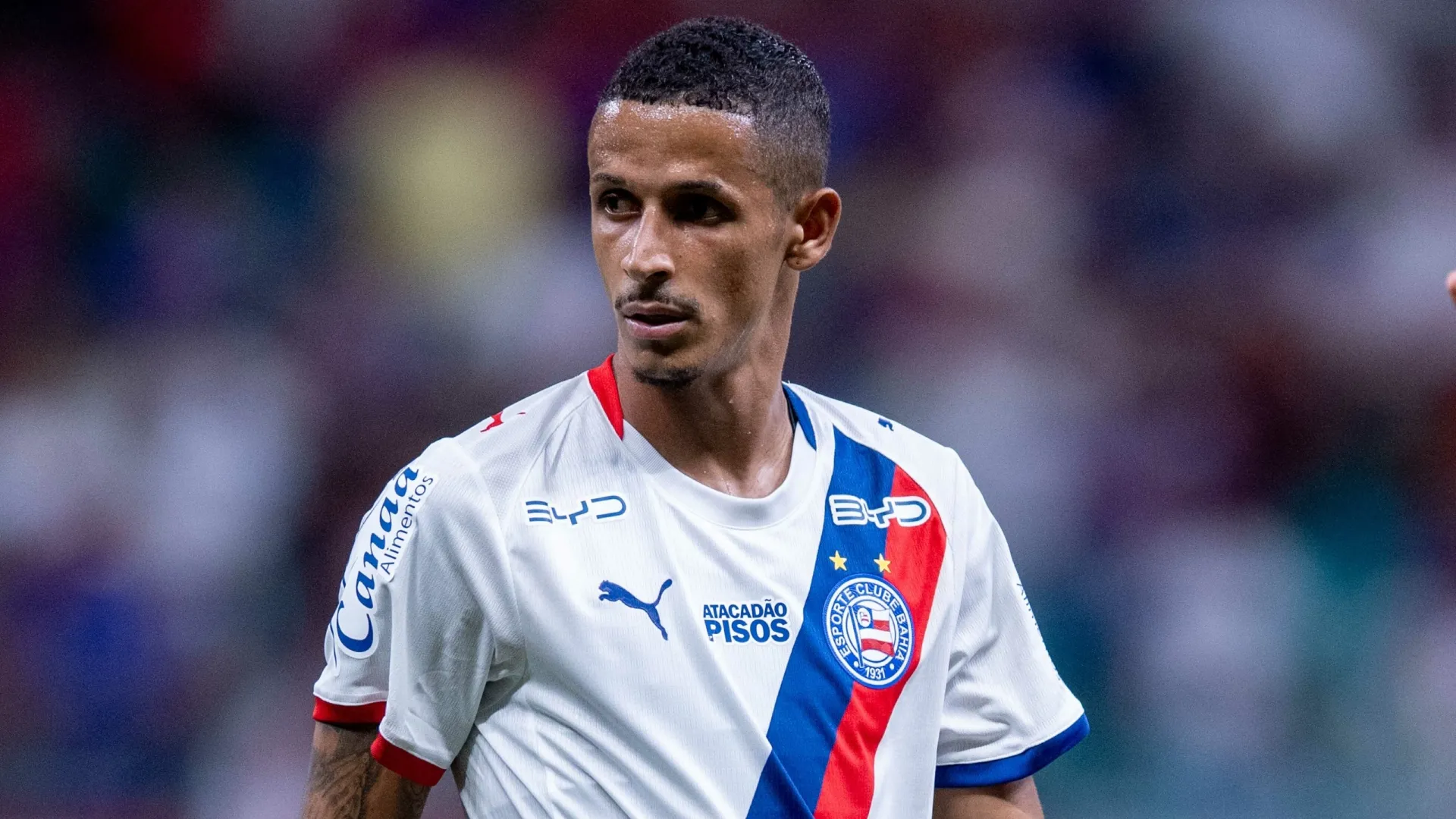Luciano Juba durante partida contra o Palmeiras no Campeonato Brasileiro de 2026. Foto: Jhony Pinho/AGIF