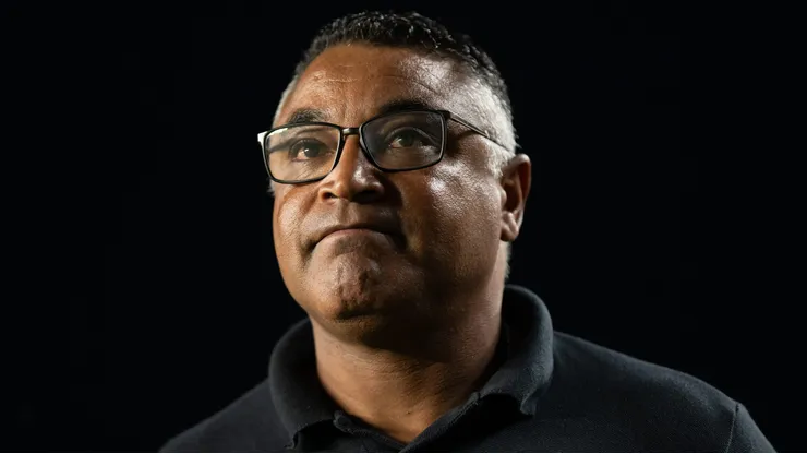 Roger Machado durante confronto contra o Vasco no Brasileirão de 2026.