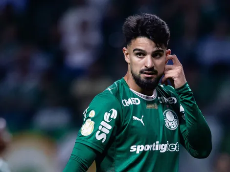Flaco López marca, mas fica revoltado ao ser substituído