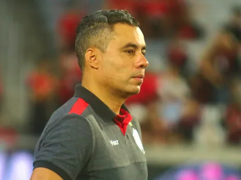 Jair Ventura critica arbitragem de Athletico x Vitória