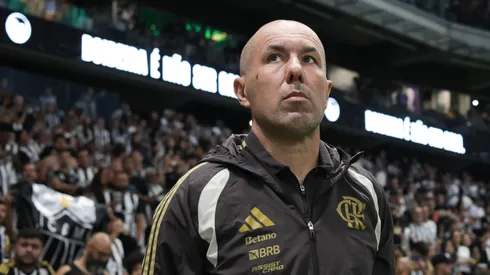 Leonardo Jardim tecnico do Flamengo durante partida contra o Atletico-MG no estadio Arena MRV pelo campeonato Brasileiro A 2026. Foto: Gilson Lobo/AGIF