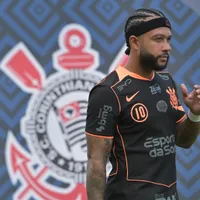 Diniz descarta Memphis Depay no Corinthians contra Peñarol