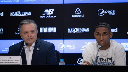 Apresentação de Tetê no Grêmio. Foto: Maxi Franzoi/AGIF