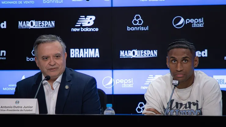 Apresentação de Tetê no Grêmio. Foto: Maxi Franzoi/AGIF