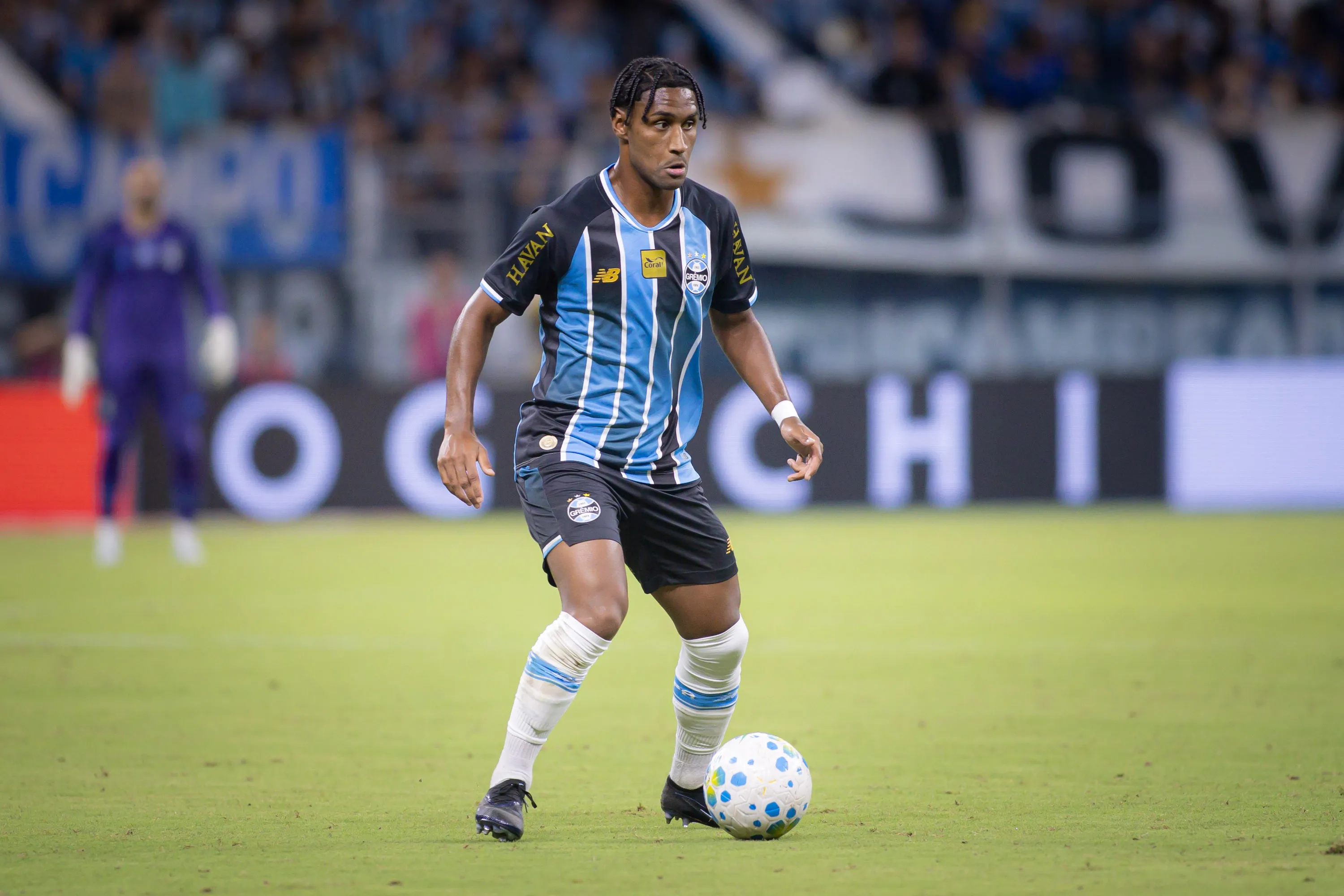 RS – PORTO ALEGRE – 05/04/2026 – BRASILEIRO A 2026, GREMIO X REMO – Tete jogador do Gremio durante partida contra o Remo no estadio Arena do Gremio pelo campeonato Brasileiro A 2026. Foto: Maxi Franzoi/AGIF