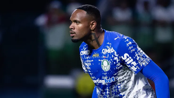 Carlos Miguel brilhou em vitória do Palmeiras sobre o Bragantino