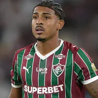 John Kennedy avalia chances de Hulk reforçar o Fluminense