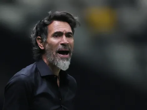 Domínguez descarta saída após derrota em Atlético-MG x Flamengo