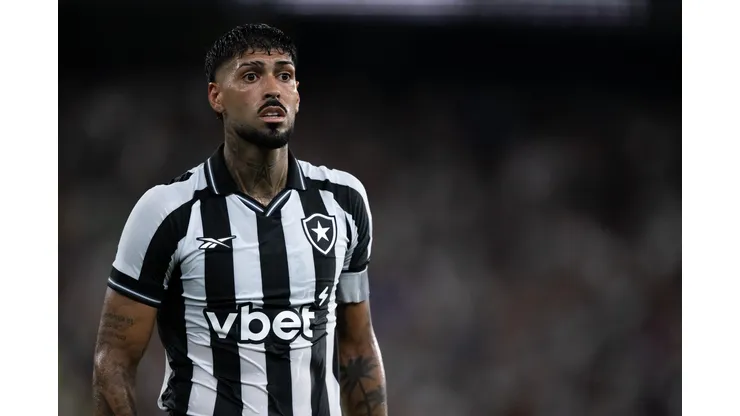 RJ - RIO DE JANEIRO - 29/01/2026 - BRASILEIRO A 2026, BOTAFOGO X CRUZEIRO - Barboza jogador do Botafogo durante partida contra o Cruzeiro no estadio Engenhao pelo campeonato Brasileiro A 2026. Foto: Jorge Rodrigues/AGIF