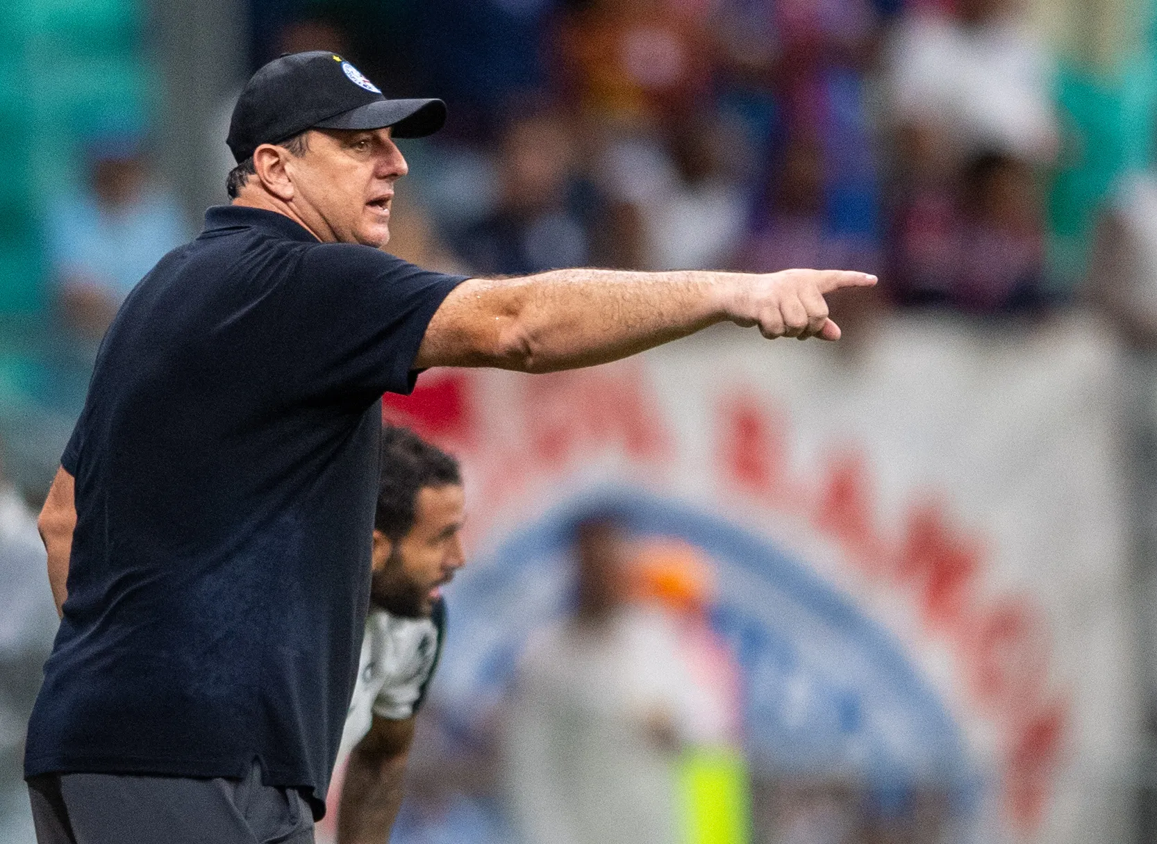 BA – SALVADOR – 22/04/2026 – COPA DO BRASIL 2026, BAHIA X REMO – Rogerio Ceni tecnico do Bahia durante partida contra o Remo no estadio Fonte Nova pelo campeonato Copa Do Brasil 2026. Foto: Jhony Pinho/AGIF