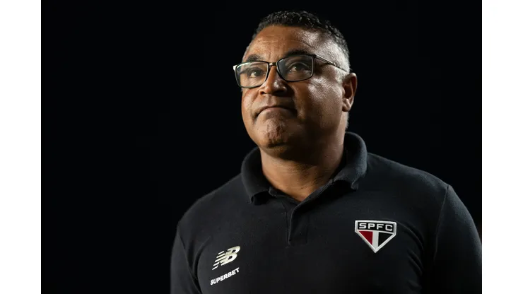 RJ - RIO DE JANEIRO - 18/04/2026 - BRASILEIRO A 2026, VASCO X SAO PAULO - Roger Machado tecnico do Sao Paulo durante partida contra o Vasco no estadio Sao Januario pelo campeonato Brasileiro A 2026. Foto: Jorge Rodrigues/AGIF