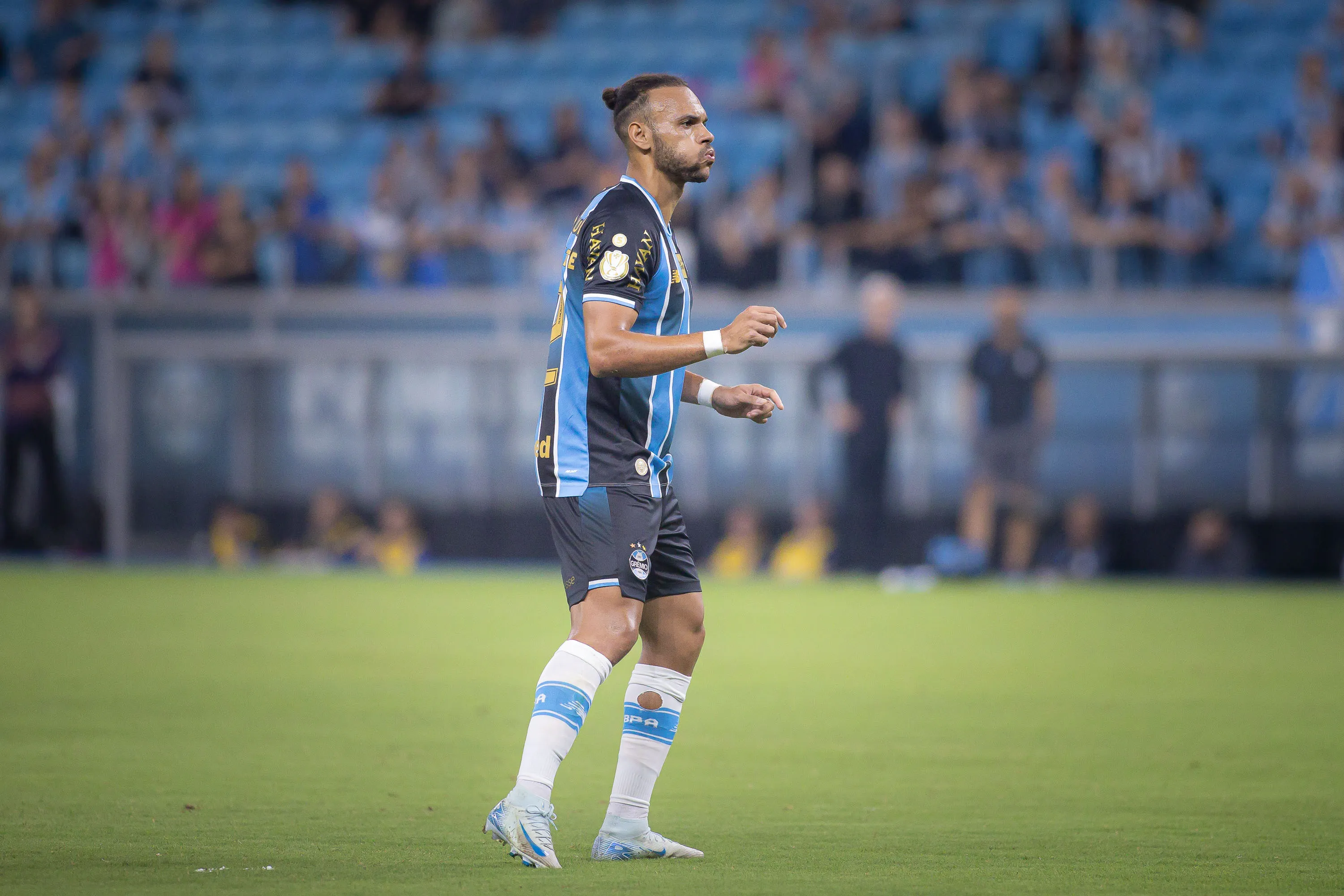 Martin Braithwaite, jogador do Grêmio, durante partida contra o Confianca – Foto: Maxi Franzoi/AGIF