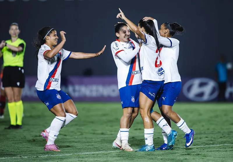 Jogadoras do Bahia comemorando o gol marcado contra o Flamengo - Foto: Leticia Martins/Bahia