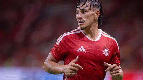 RS – PORTO ALEGRE – 12/02/2026 – BRASILEIRO A 2026, INTERNACIONAL X PALMEIRAS – Alexandro Bernabei jogador do Internacional durante partida contra o Palmeiras no estadio Beira-Rio pelo campeonato Brasileiro A 2026. Foto: Maxi Franzoi/AGIF