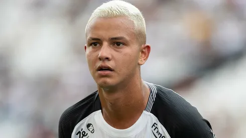 Kayke durante confronto contra o Juventude no Brasileirão de 2025.