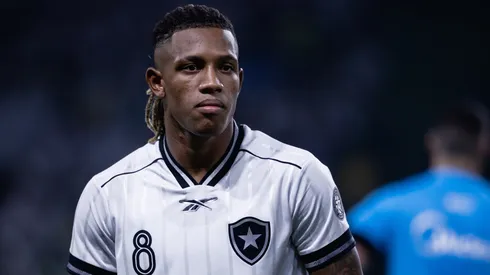 Danilo jogador do Botafogo durante partida contra o Palmeiras no estádio Arena Allianz Parque pelo campeonato Brasileiro A 2026. Foto: Ettore Chiereguini/AGIF