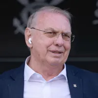 Osmar Stábile se pronuncia no Corinthians sobre Memphis Depay