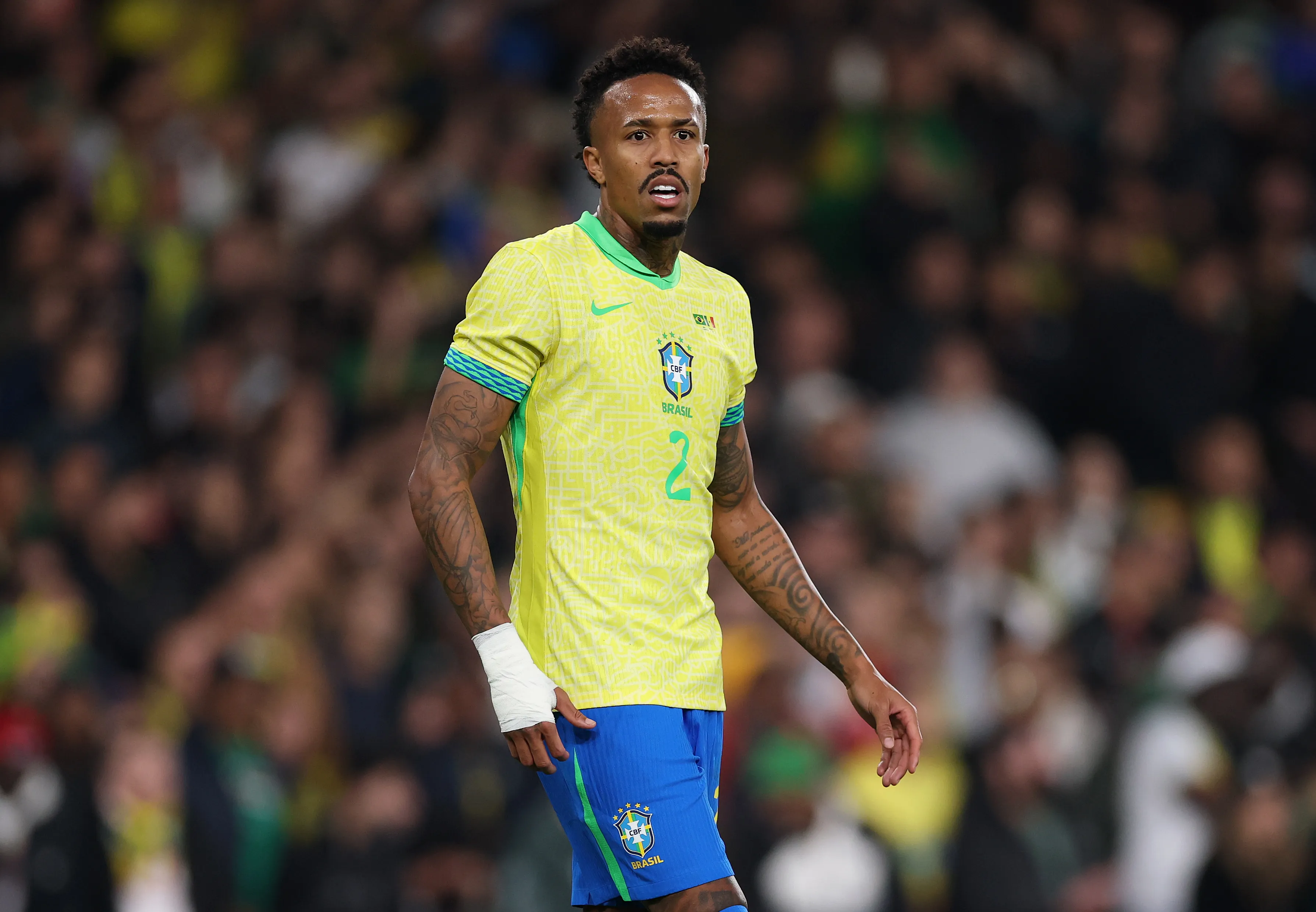 Militão está fora da Copa – Foto: Ryan Pierse/Getty Images.