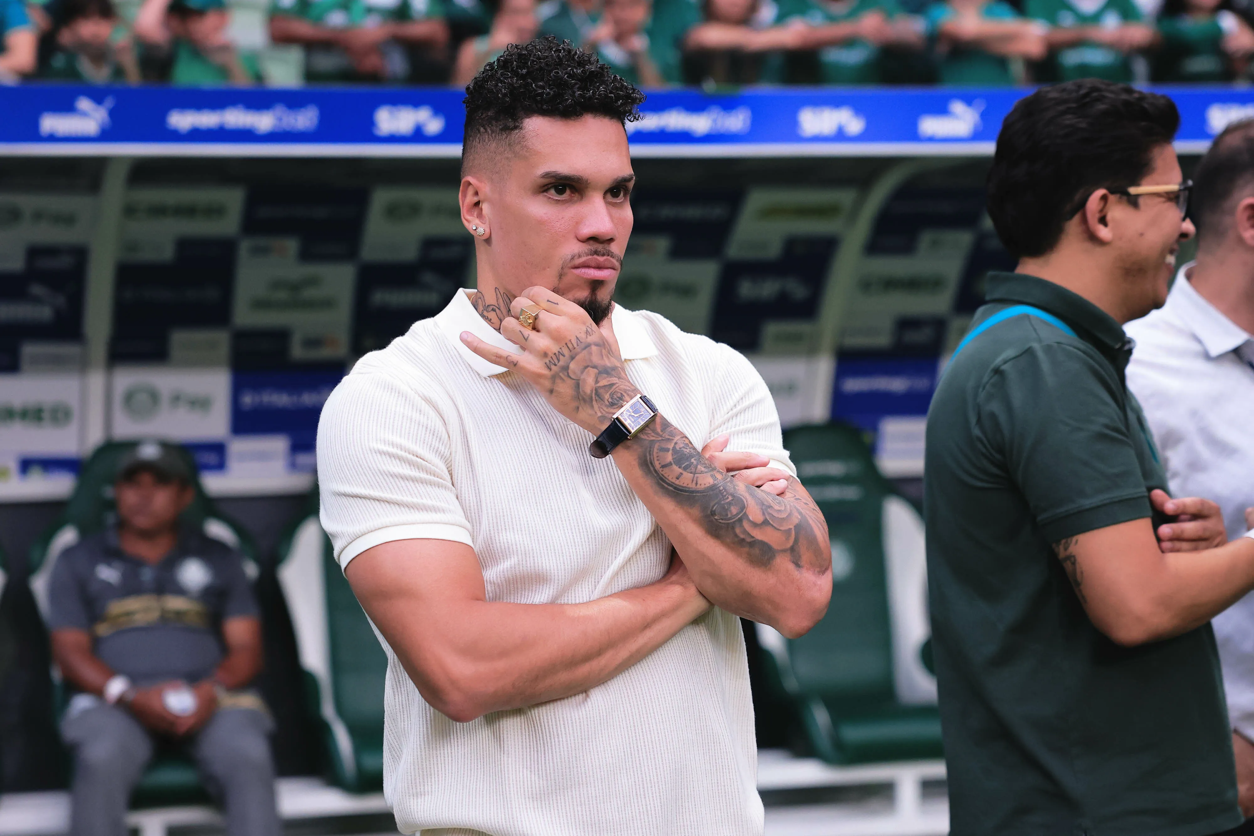 Paulinho antes de partida contra o Mirassol no Allianz Parque pelo Campeonato Brasileiro A 2026. Foto: Ettore Chiereguini/AGIF.