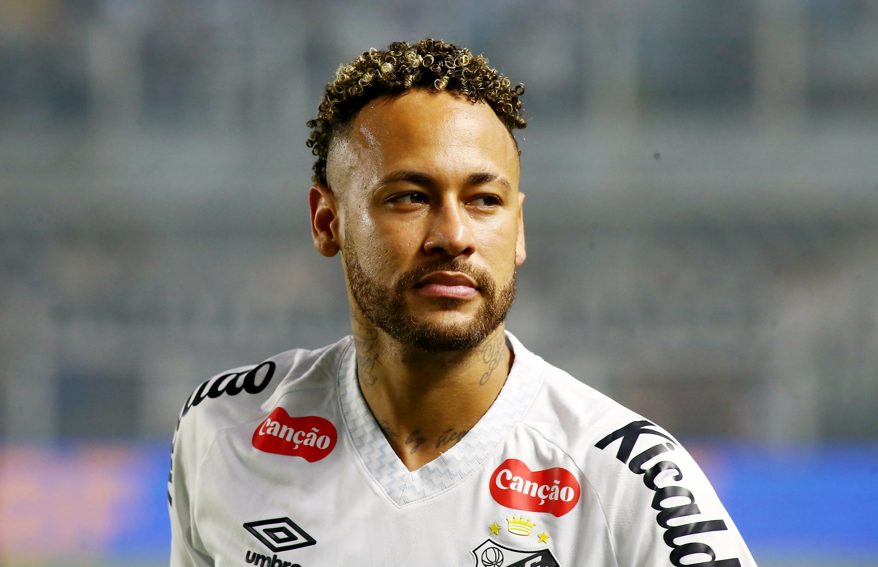 SP – SANTOS – 15/11/2025 – BRASILEIRO A 2025, SANTOS X PALMEIRAS – Neymar Jr jogador do Santos durante partida contra o Palmeiras no estadio Vila Belmiro pelo campeonato Brasileiro A 2025. Foto: Mauricio De Souza/AGIF