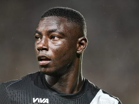 Hinestroza decepciona no Vasco e perde espaço